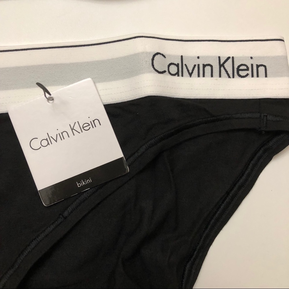 Calvin Klein Cotton Bralette and Bikini set-Black - Picture 5 of 8